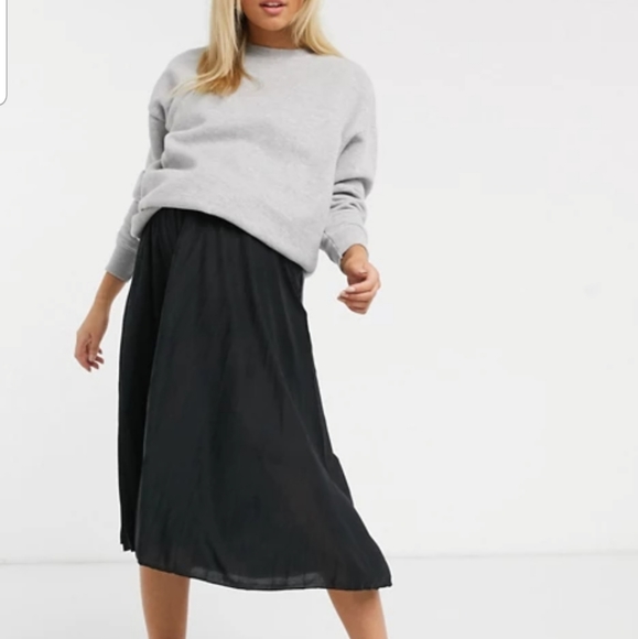 ASOS Maternity pleated skirt - Picture 1 of 2